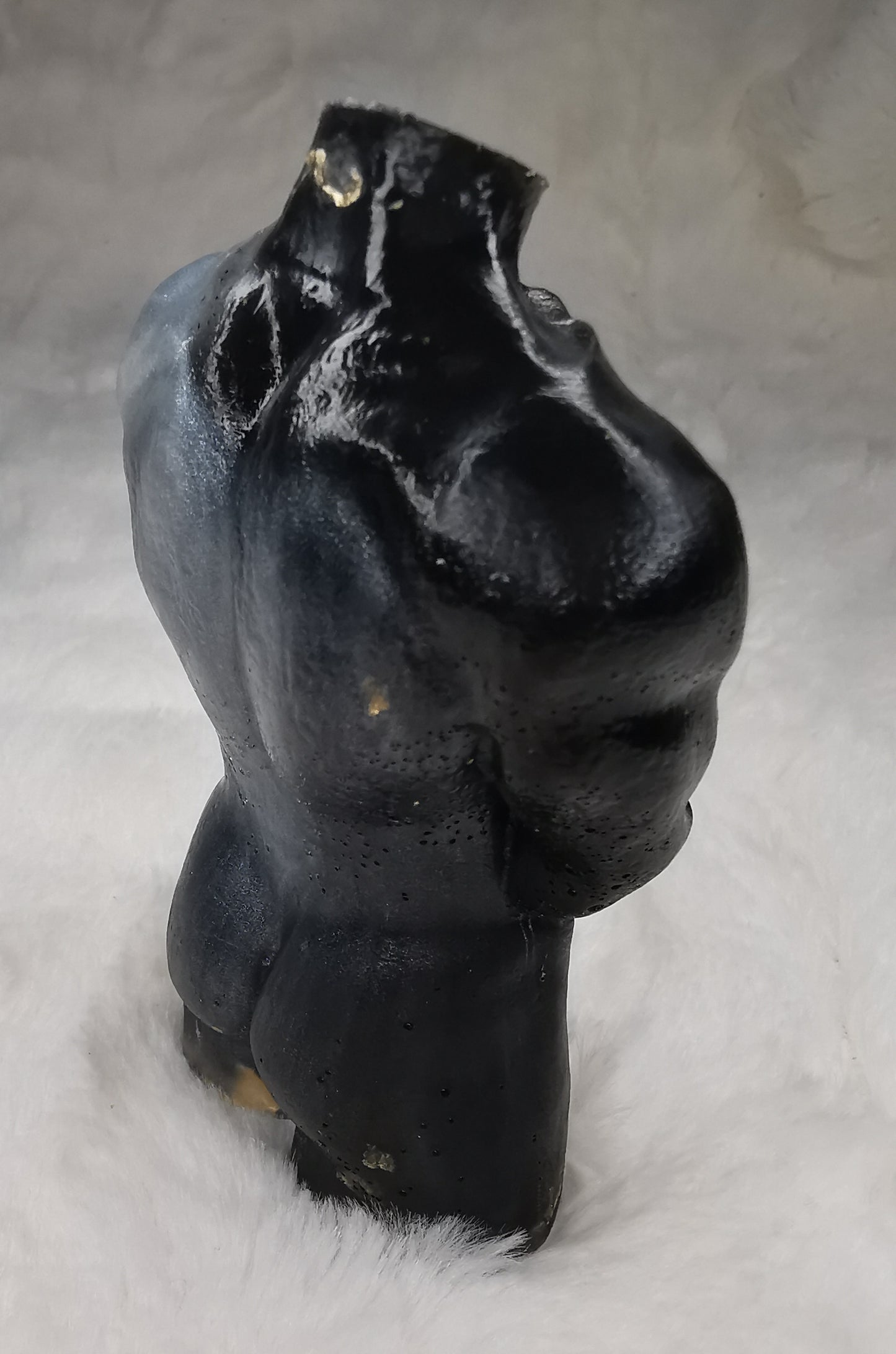 Torse homme noir et gris