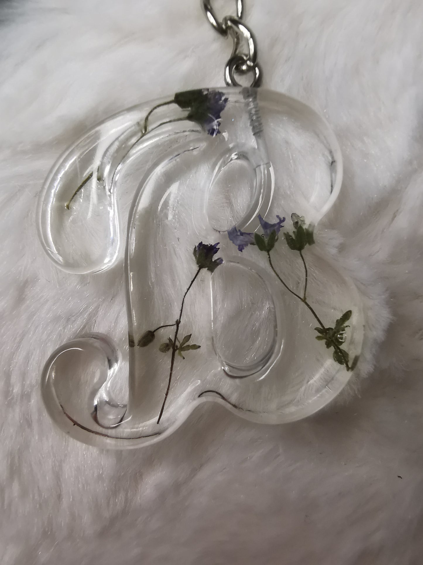 Porte cle lettre B avec fleurs