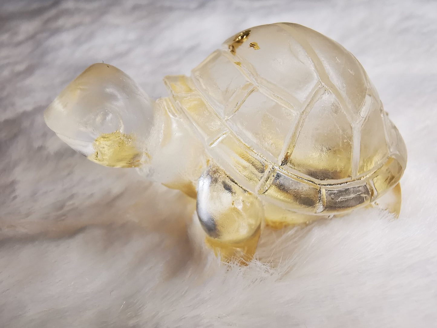Tortue décorative transparente avec feuille d'or