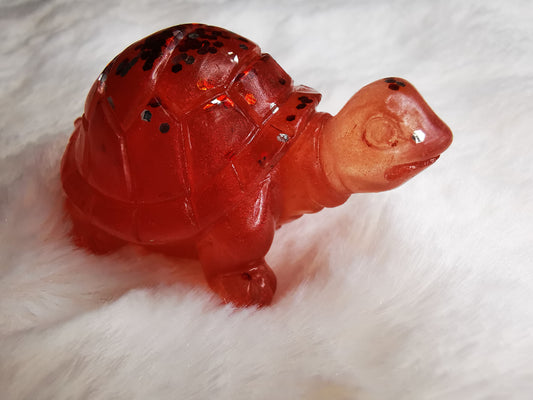 Tortue décorative rouge transparent avec des paillettes