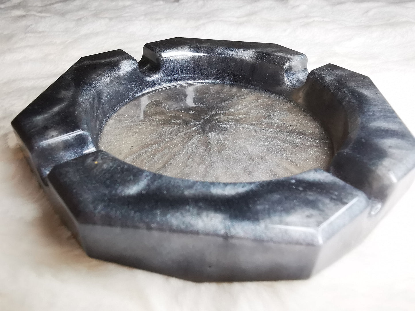 cendrier octogonale gris transparent