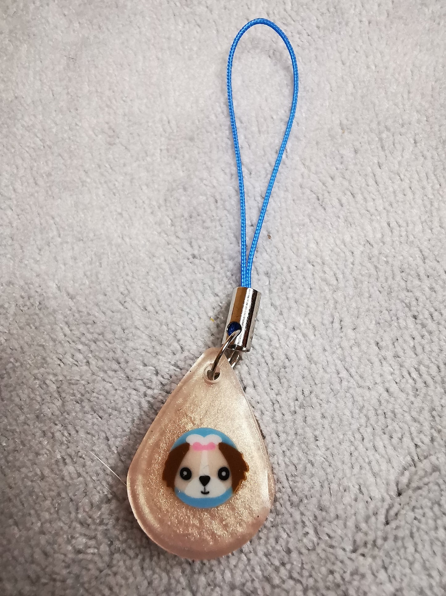 Bijoux de tel,trousse,veste ect..