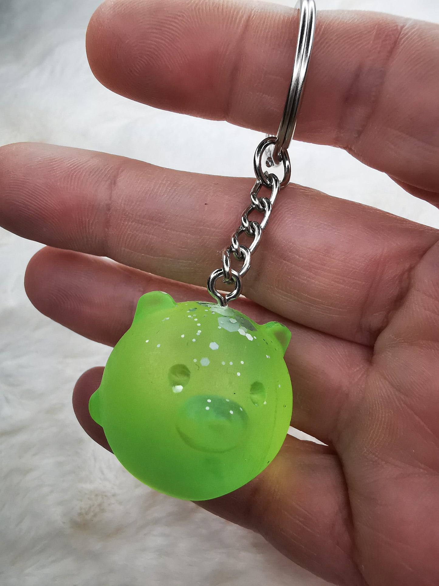 Porte clé ourson vert fluo