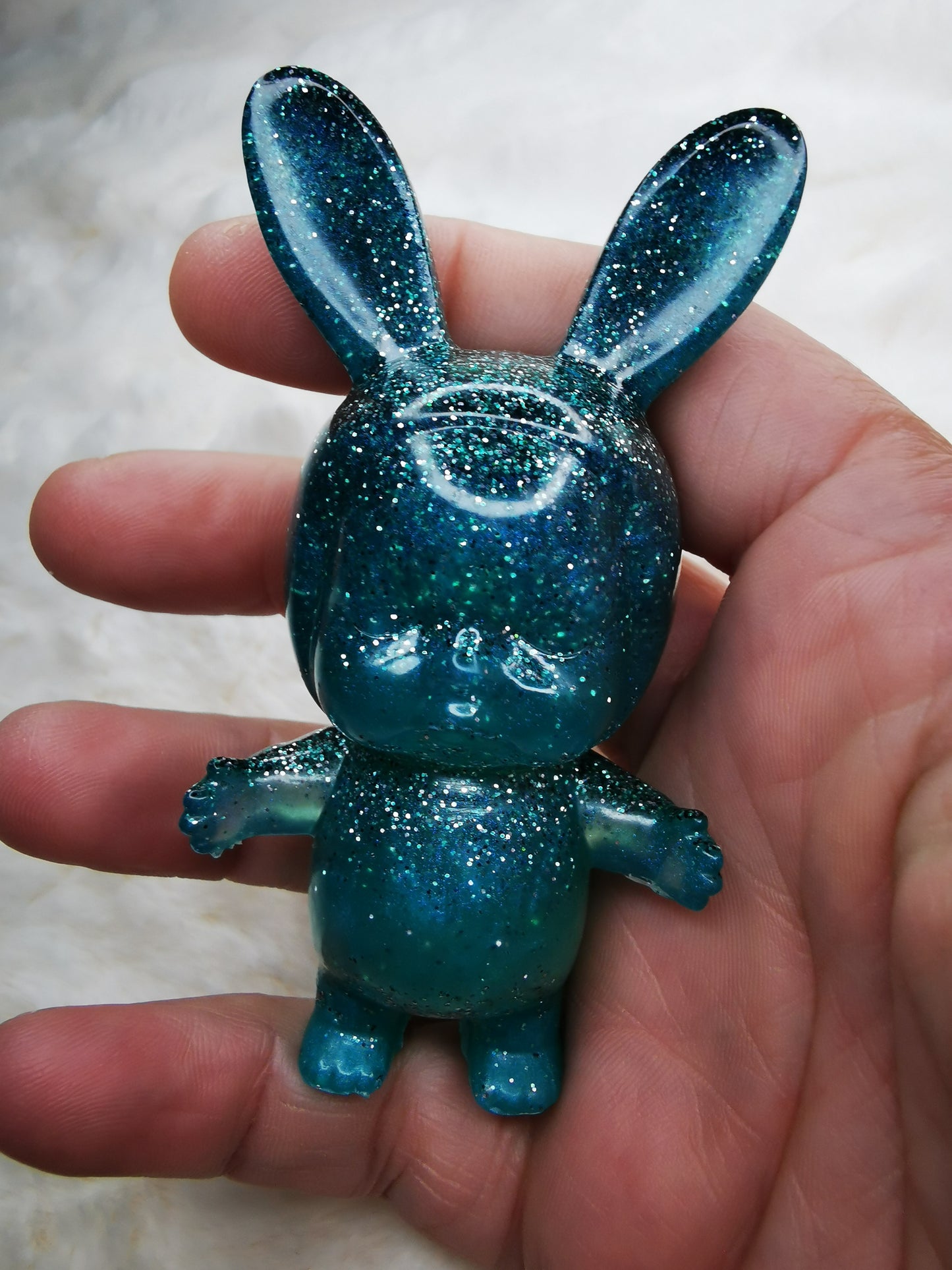 bébé déguisé en lapin vert pailletté