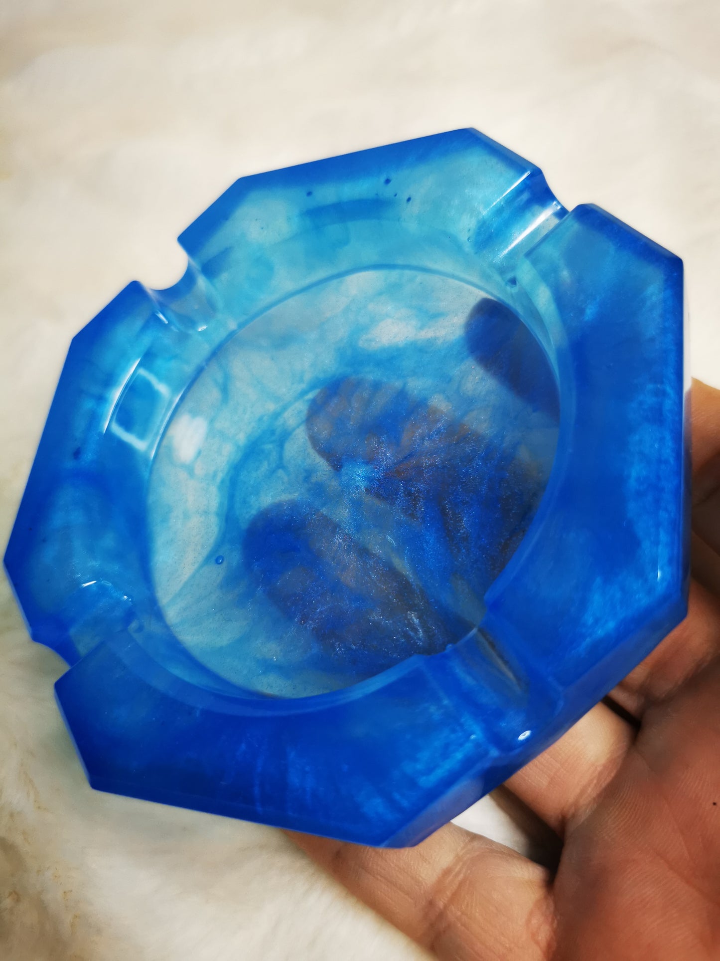 cendrier oxtogonale bleu