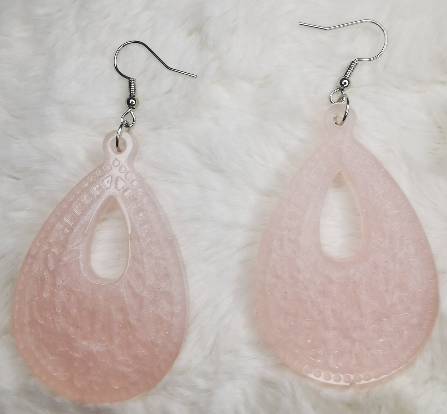 Boucles d'oreilles rose pale