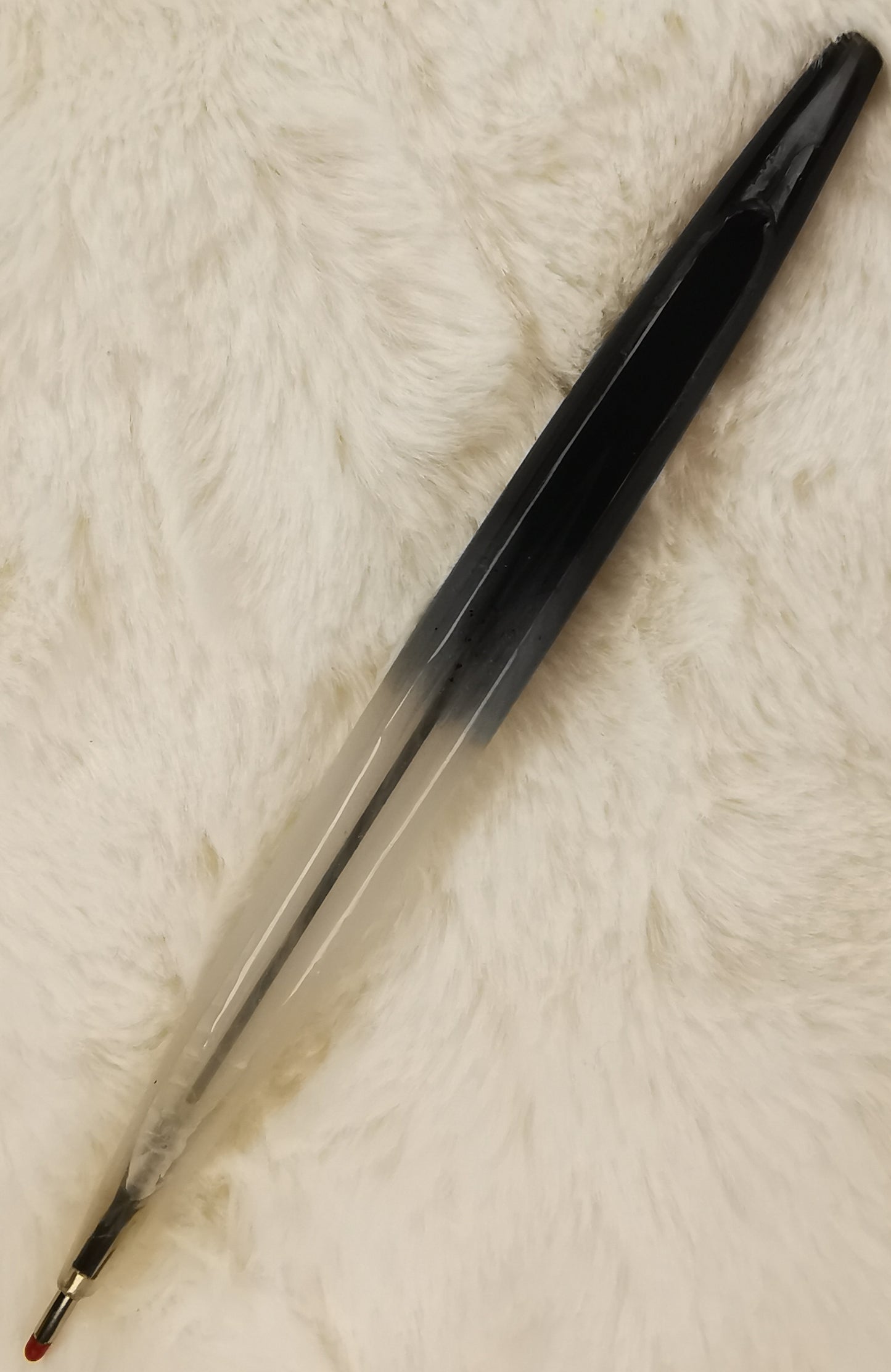 Stylo noir pailletté et blanc