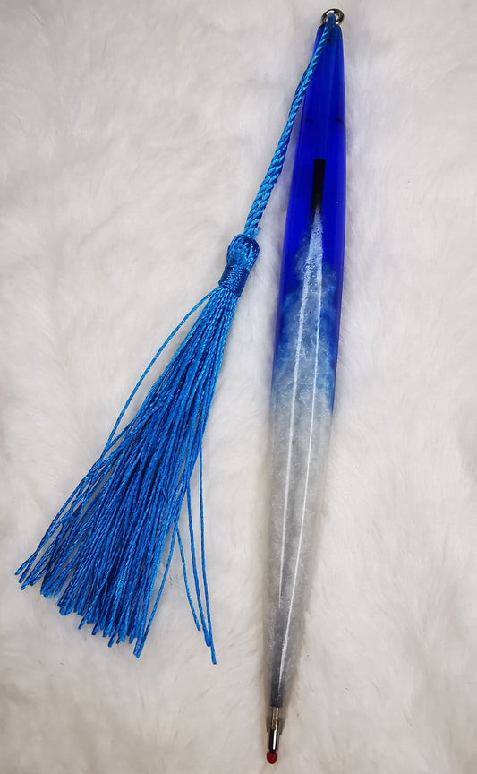 Stylo bleu et blanc avec son pompon