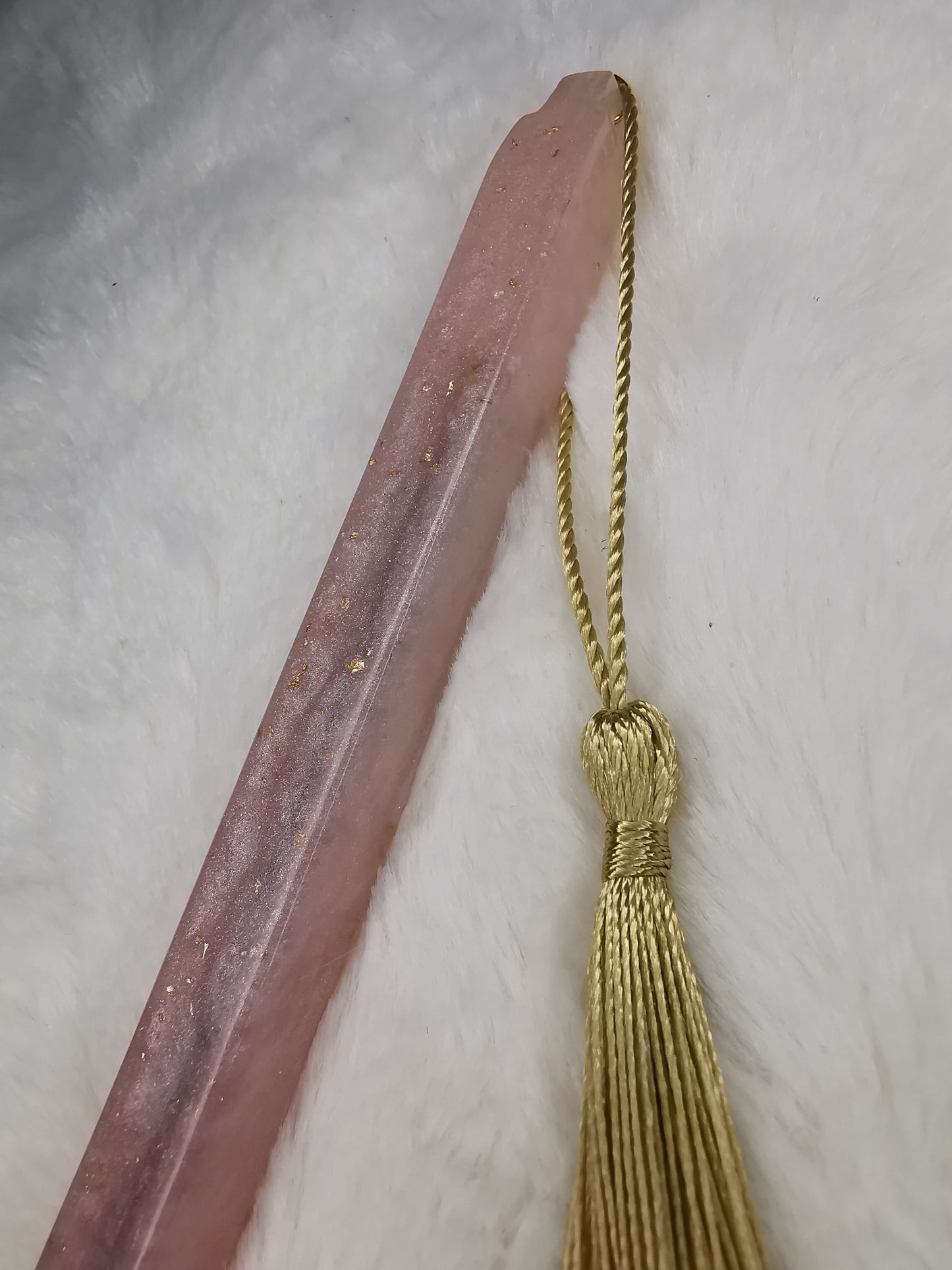 Stylo rose pale et feuille d'or