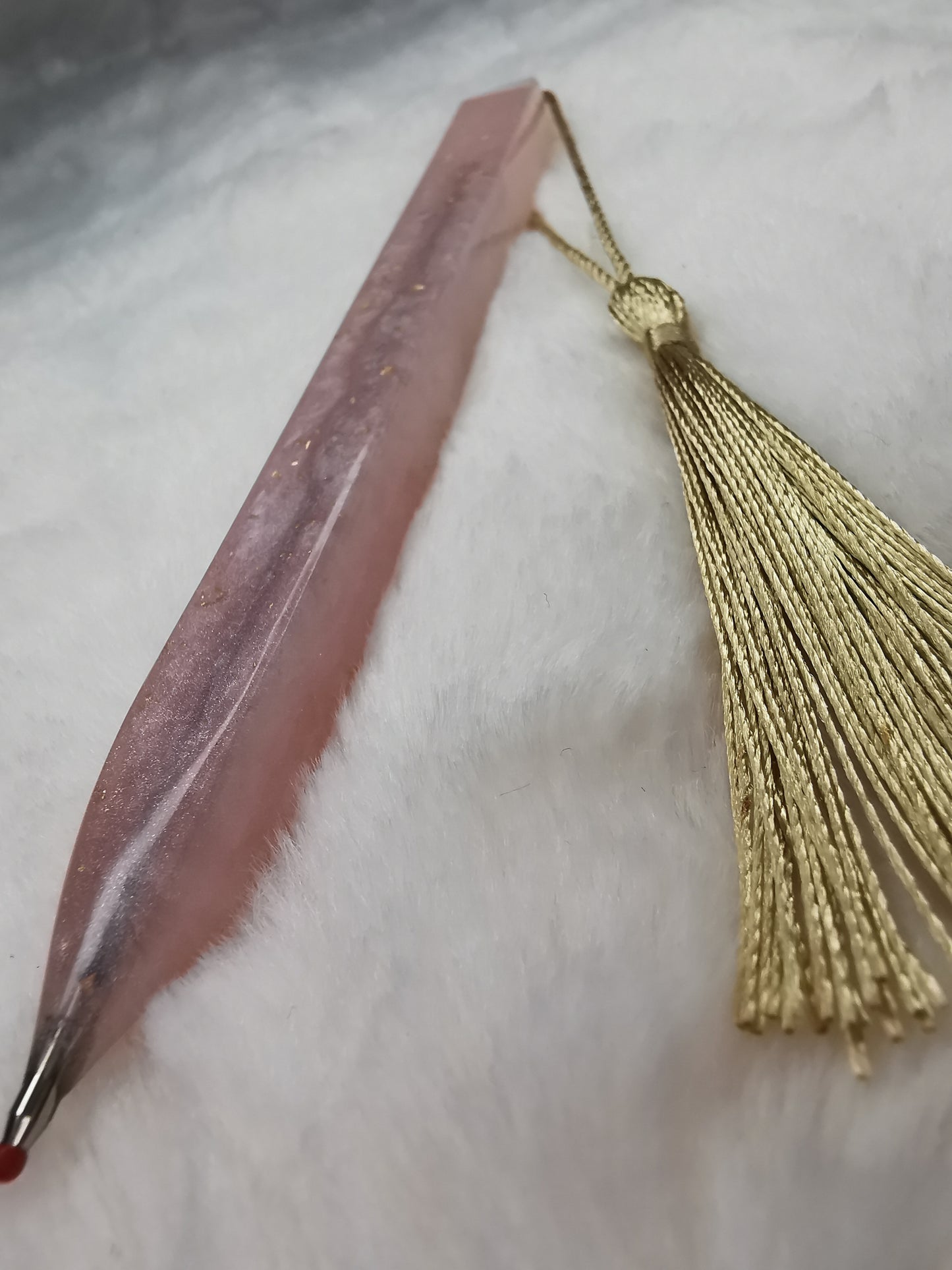 Stylo rose pale et feuille d'or