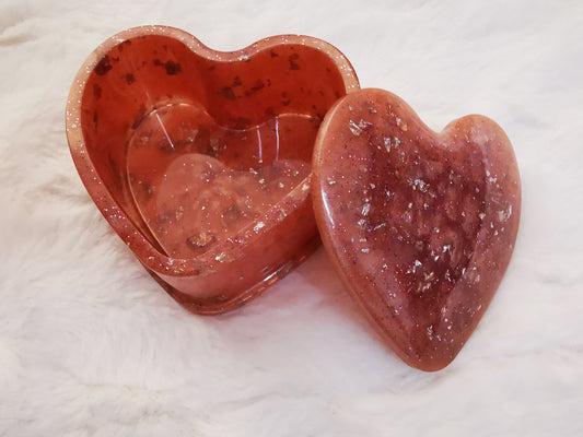 boite coeur cuivré avec des paillettes et des feuilles d'or